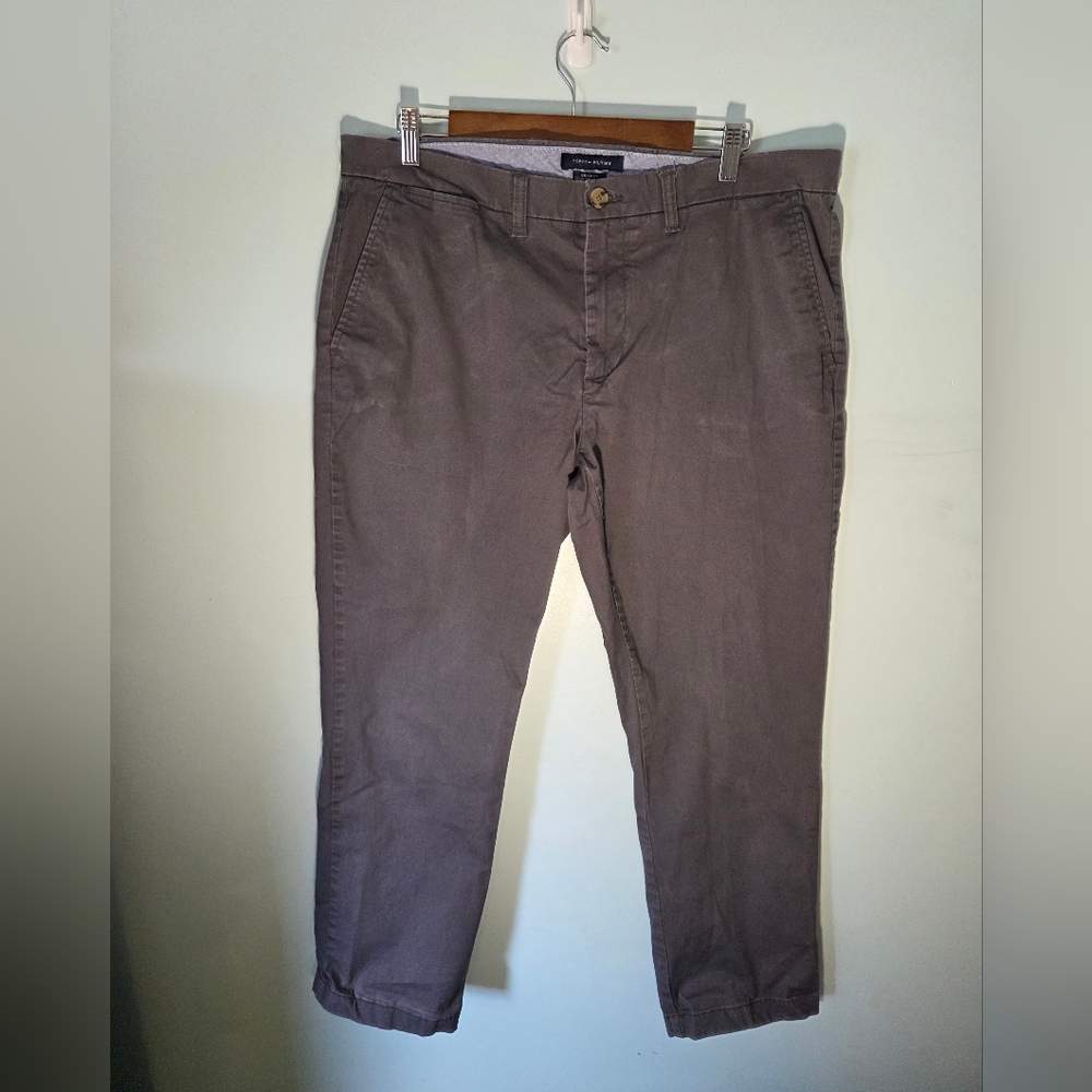 Tommy Hilfiger Men's Gray Chinos